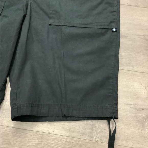 Women's Van Heusen 8 M Medium Shorts Black Bermuda Chino Khakis Cotton NWOT - Picture 7 of 11